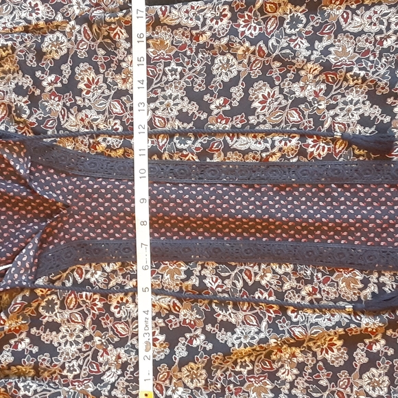 FINAL SALE Bohemian Floral Blouse - Picture 8 of 10